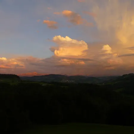 Winzenberg Bed & Breakfast Luetisburg